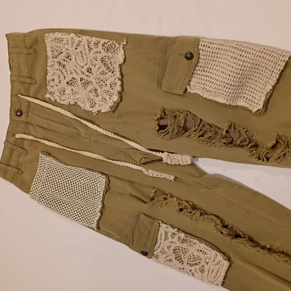 POL 39112 Twill Boho Crochet Joggers Size Small - Picture 2 of 4